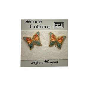 NWT BUTTERFLY EARRINGS